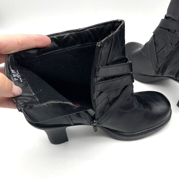 Vintage 90s Y2K Bongo 'HIPSTER' Black Faux Leather Block Heel Ankle Booties US9 - Picture 9 of 15
